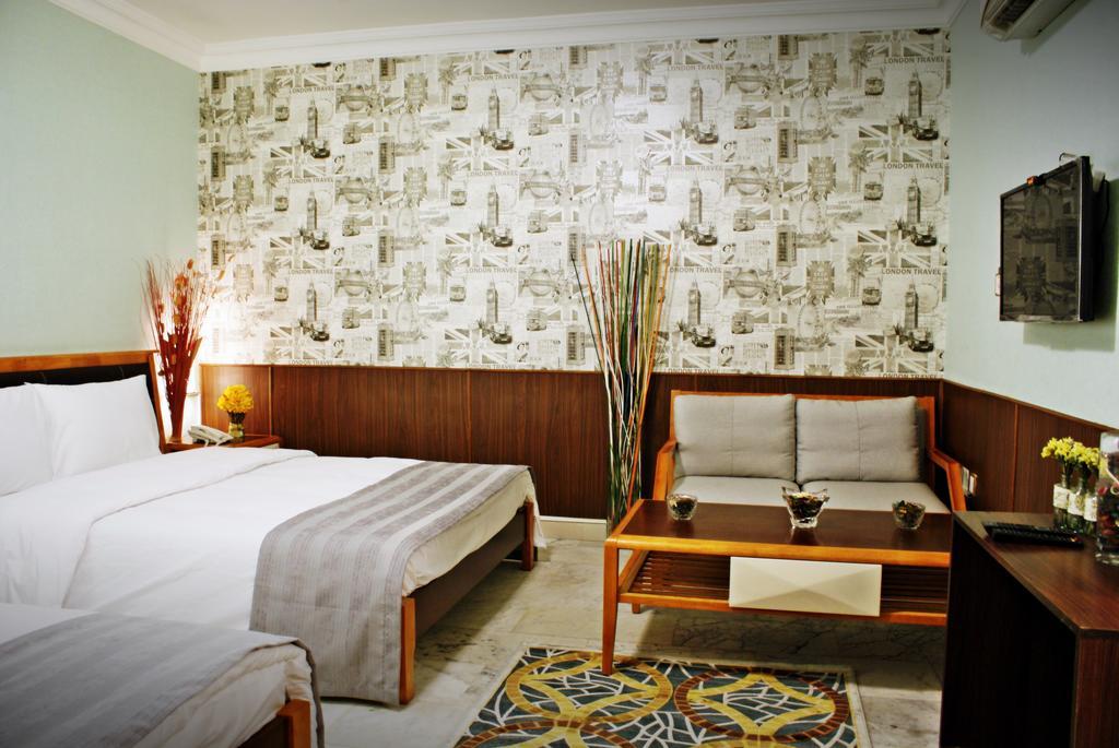 Weekend Hotel & Apartments Muskat Bagian luar foto